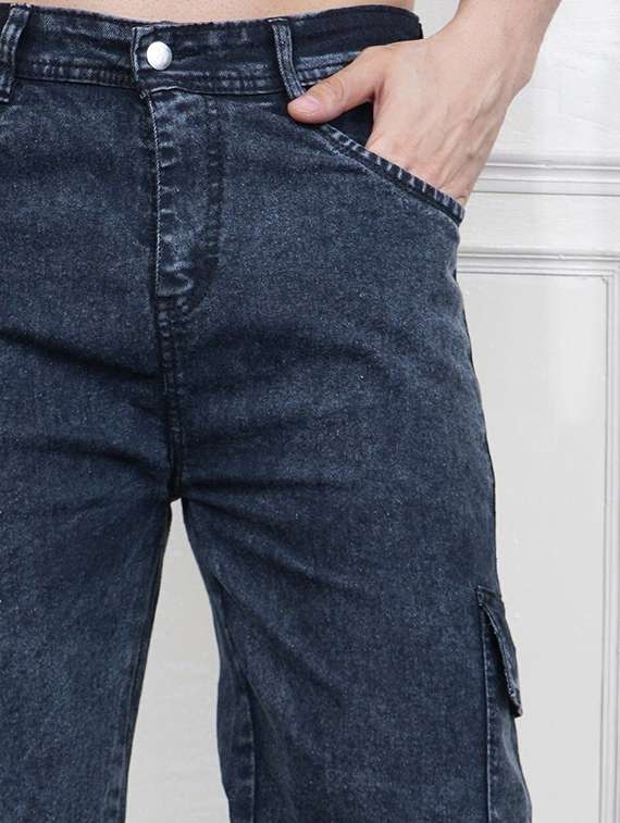 men solid mid rise regular fit cargo - 22241041 -  Standard Image - 3