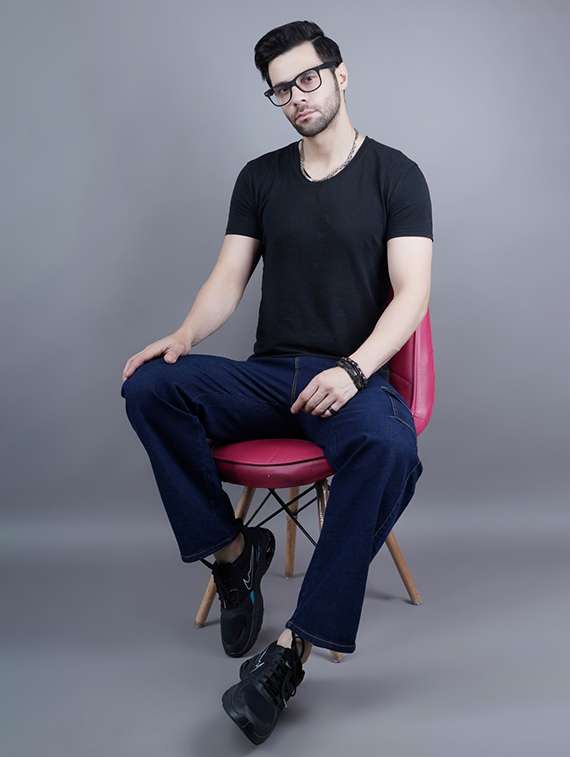 men solid mid rise regular fit cargo - 22241075 -  Standard Image - 3