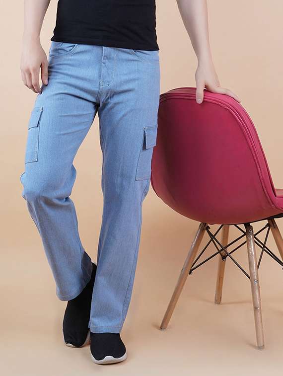 men solid mid rise regular fit cargo