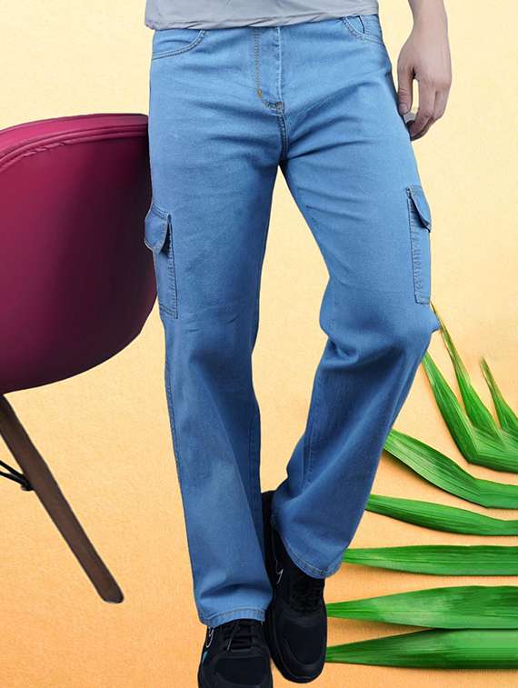 men solid mid rise regular fit cargo