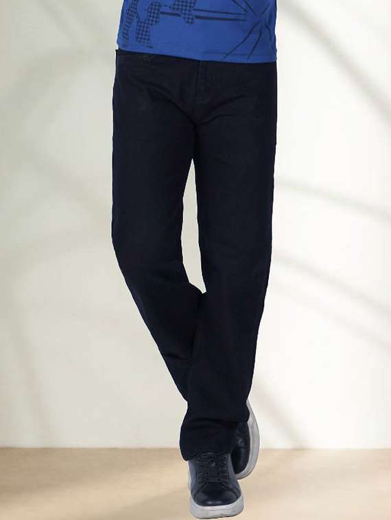 men plain mid rise straight fit jeans - 22241344 -  Zoom Image - 0