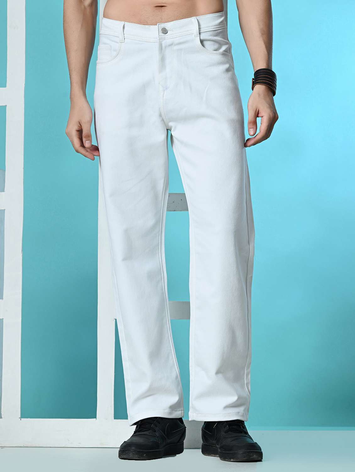 men plain mid rise relaxed fit jeans