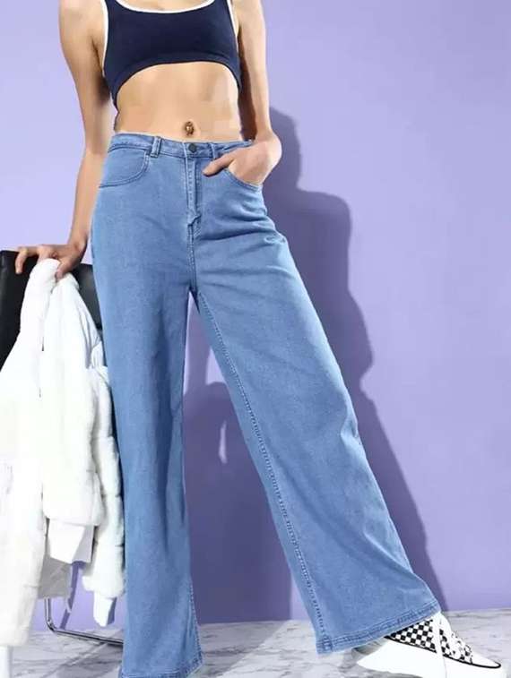 women solid mid rise wide leg jean