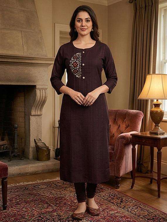 women self design three quarter sleeve straight kurta