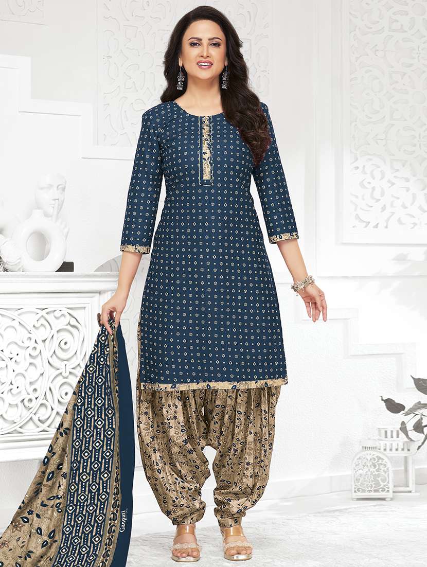 women printed three quarter sleeve kurta patiala with dupatta set