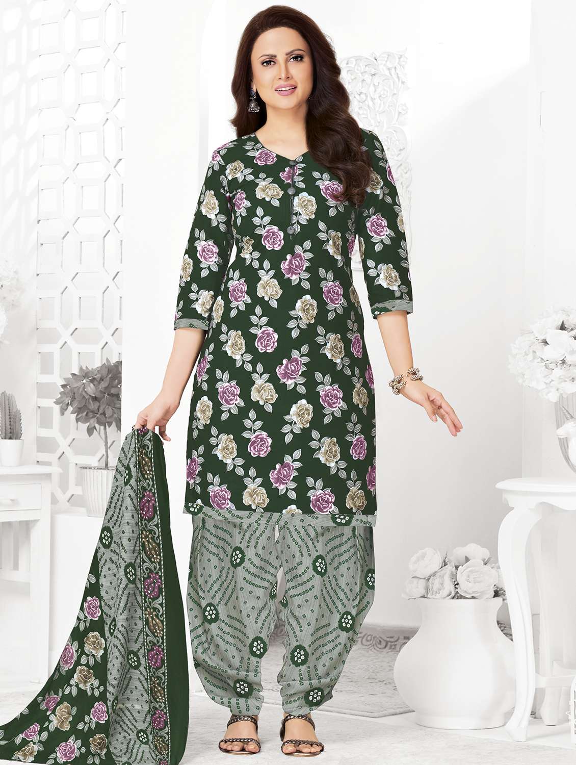 women floral three quarter sleeve kurta patiala with dupatta set