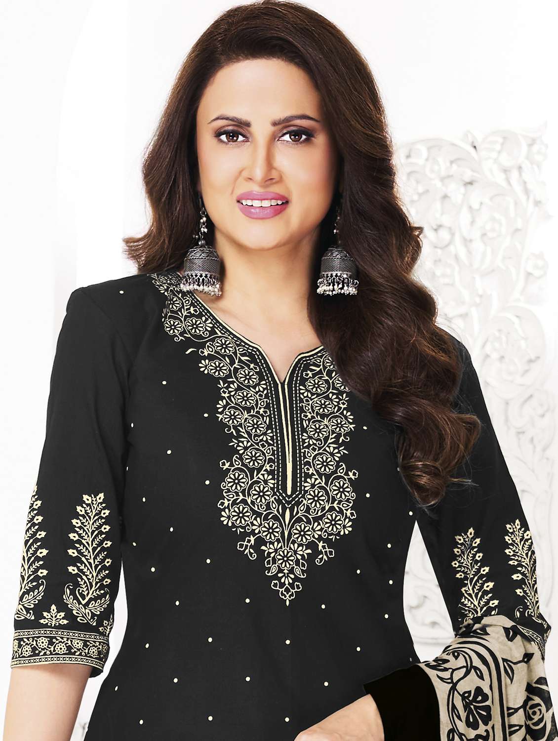 women printed three quarter sleeve kurta patiala with dupatta set - 22242010 -  Standard Image - 3