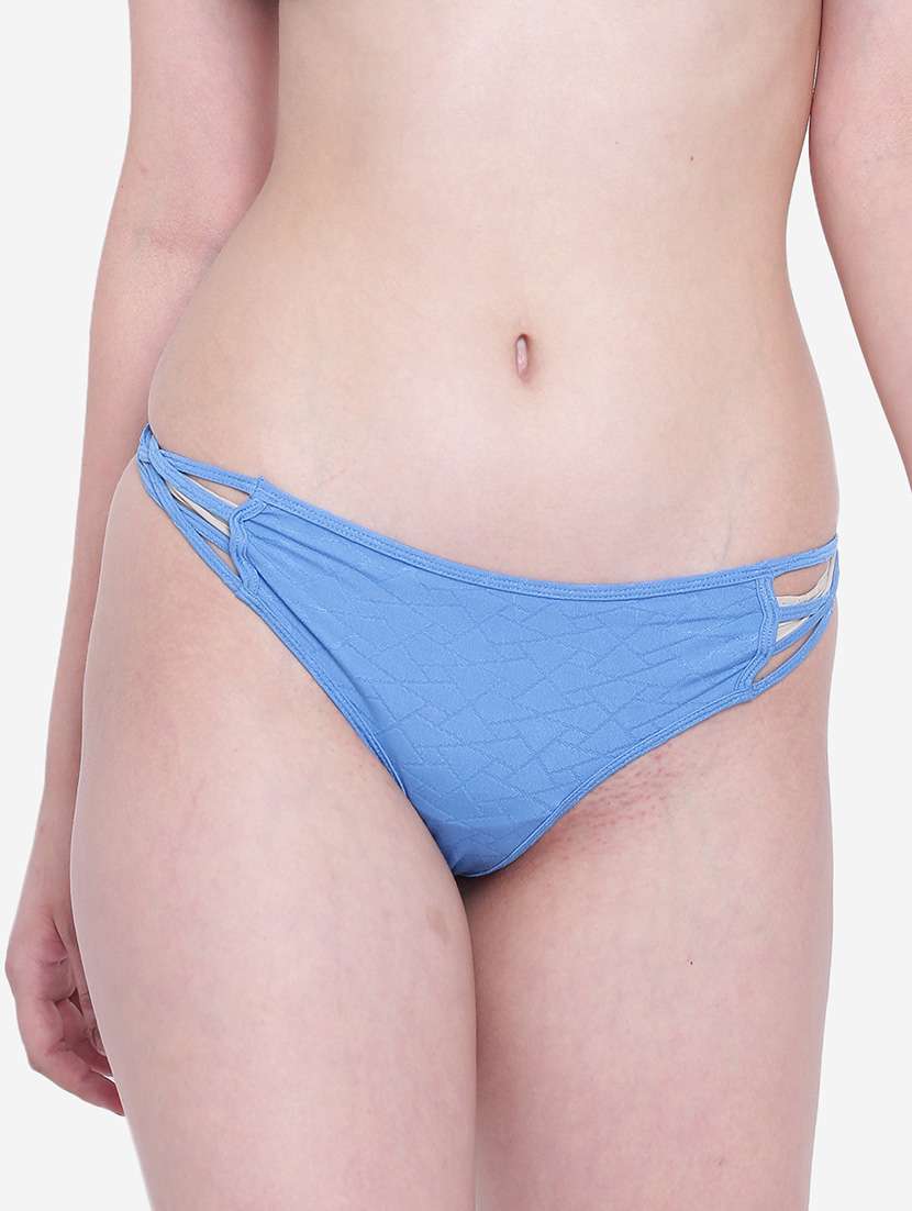 women solid low rise thongs 