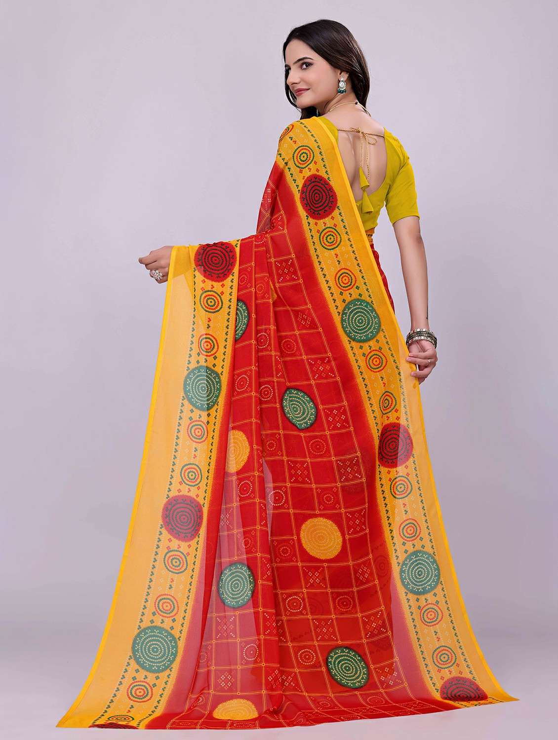 women printed casual wear saree - 22243502 -  Standard Image - 3