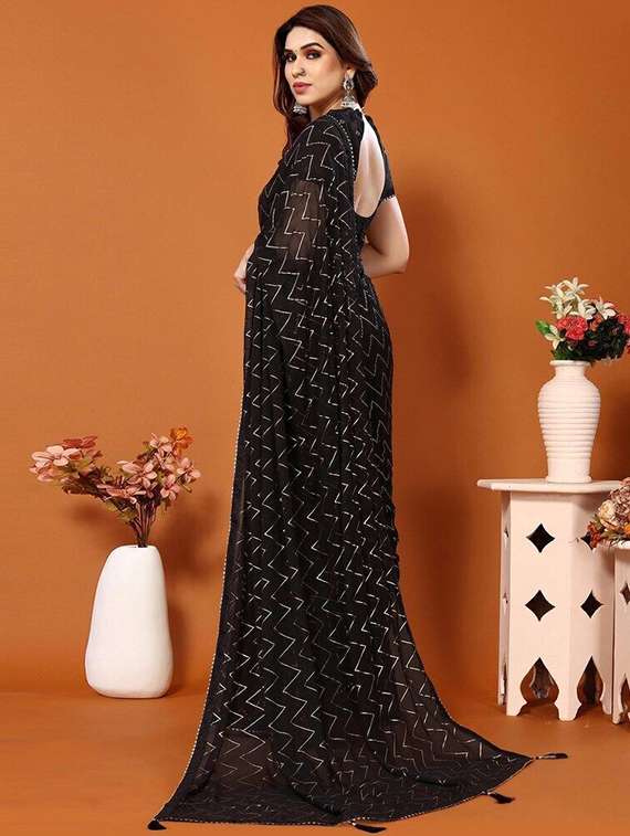 women printed casual wear saree with blouse - 22243518 -  Standard Image - 3