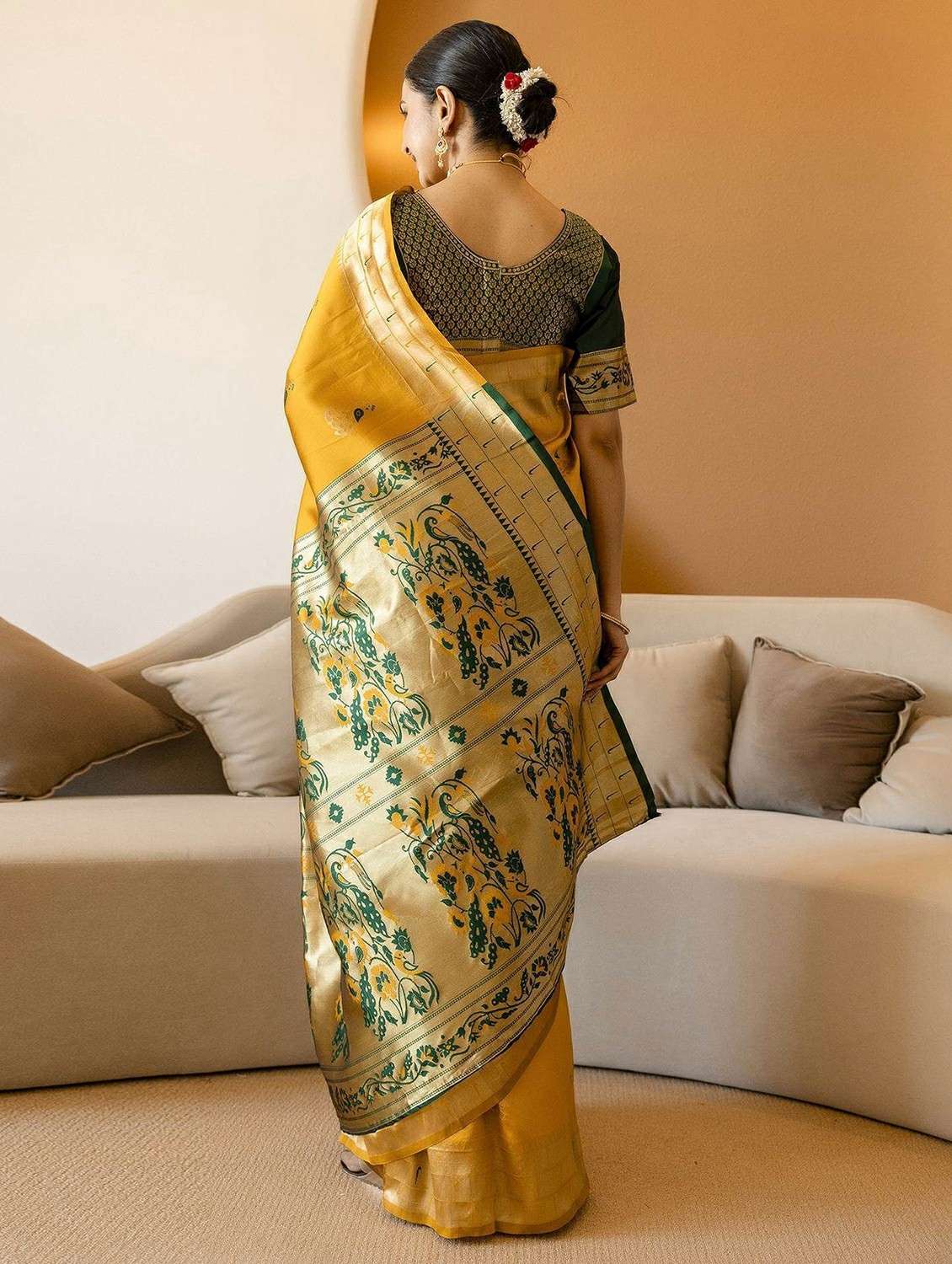 women self design banarasi saree with blouse - 22243549 -  Standard Image - 3