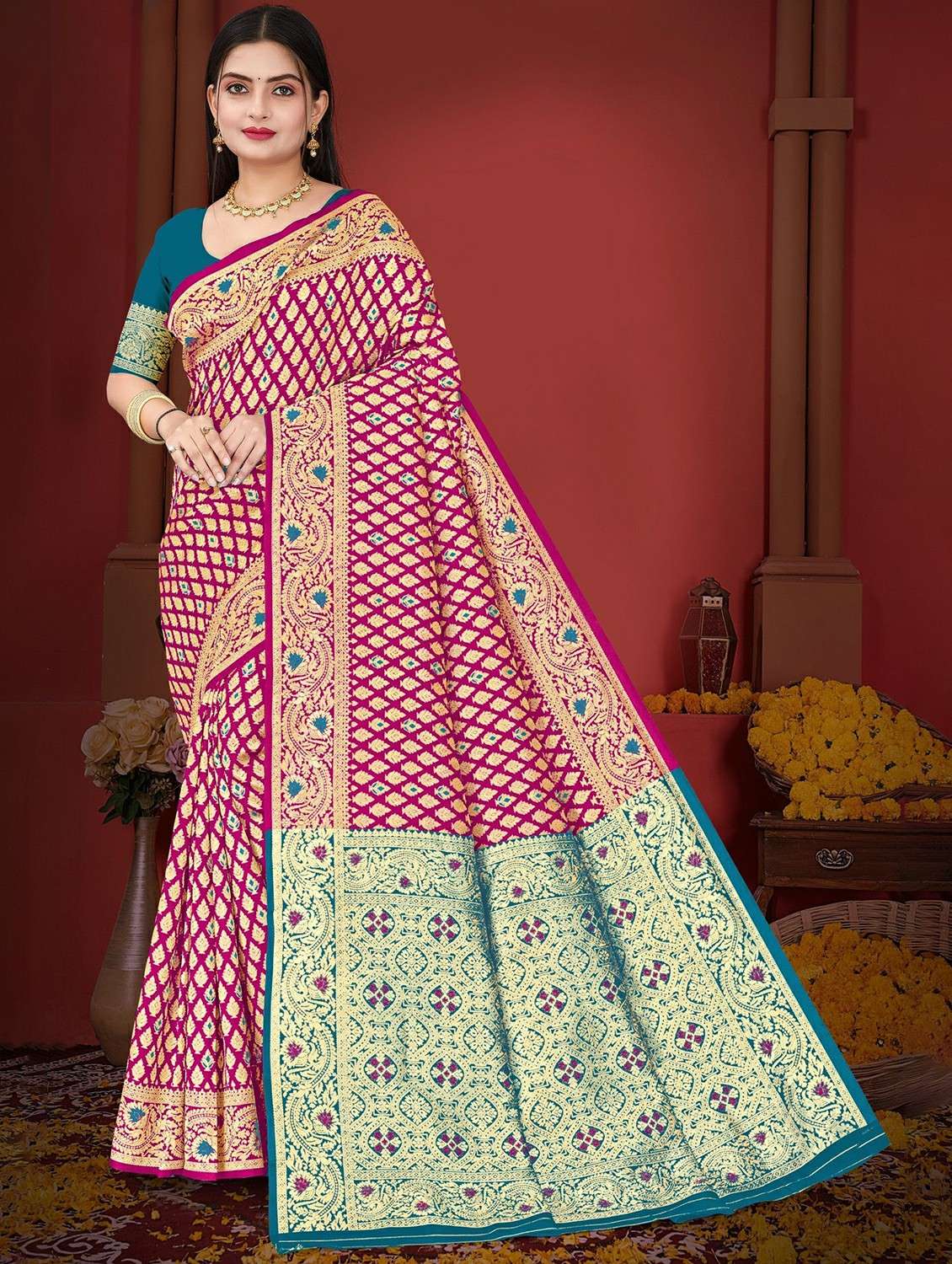 women self design banarasi saree with blouse