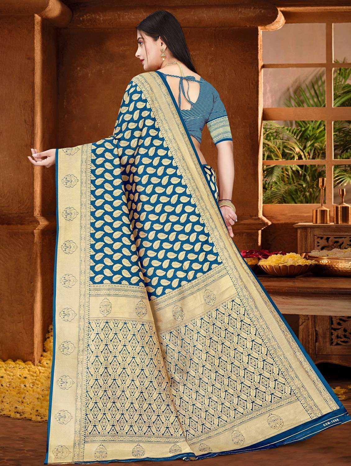 women self design banarasi saree with blouse - 22243632 -  Standard Image - 3