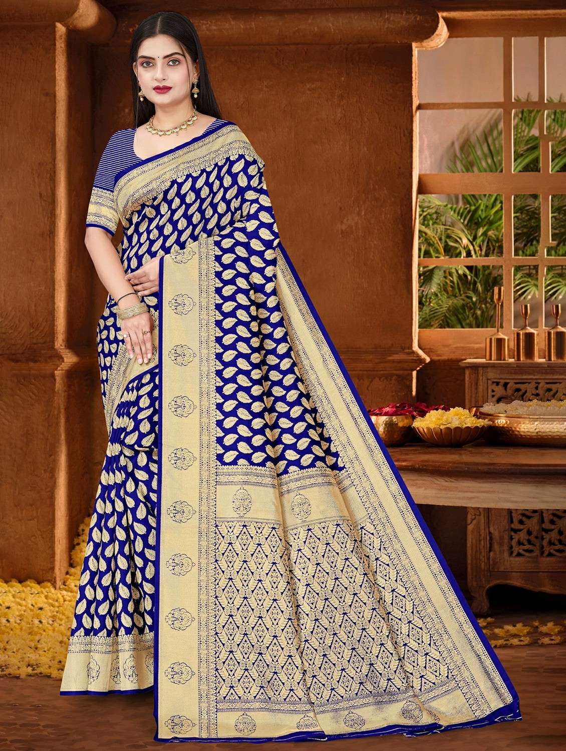 women self design banarasi saree with blouse