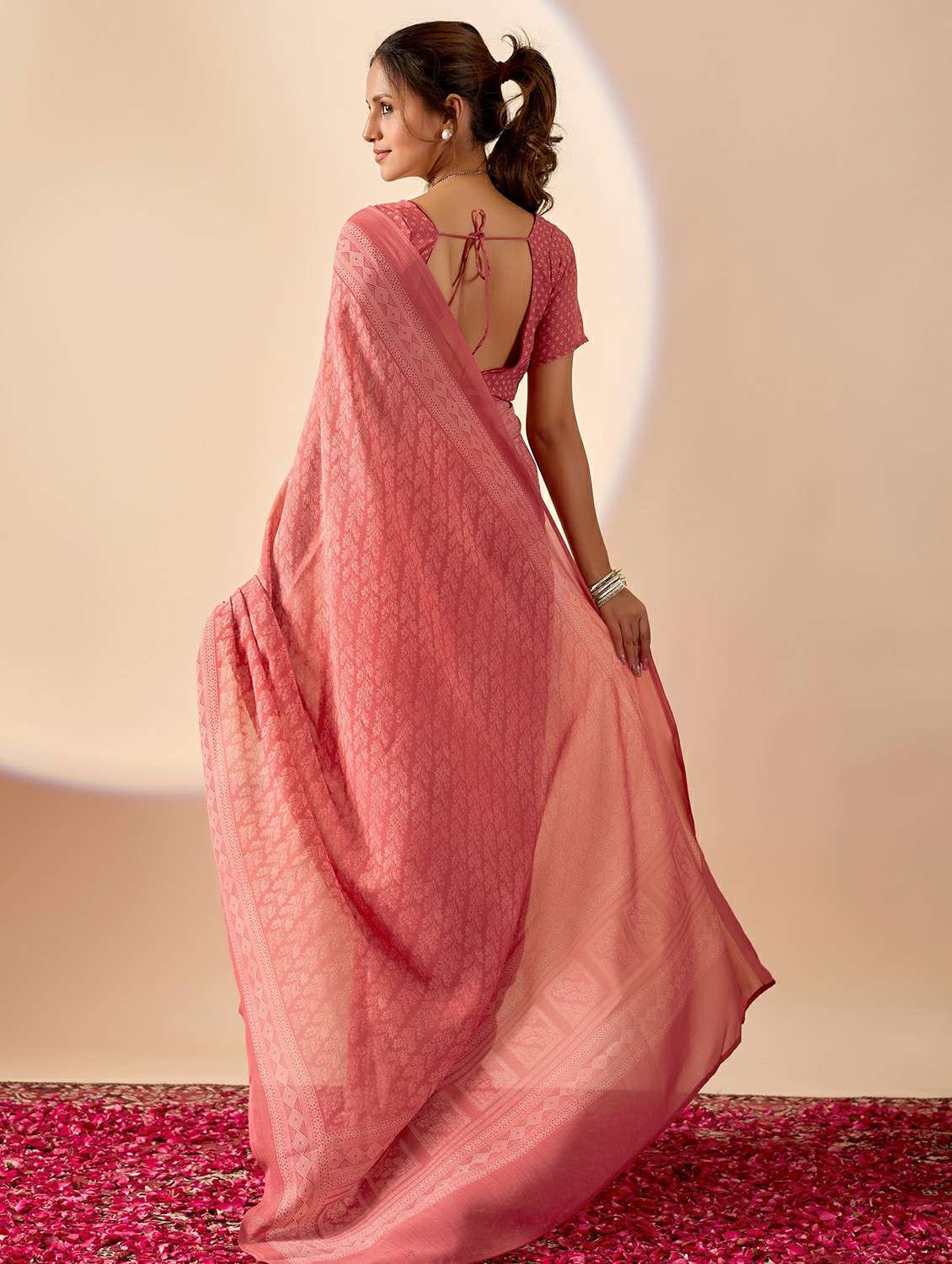 women printed ready to wear saree with blouse - 22243991 -  Standard Image - 3