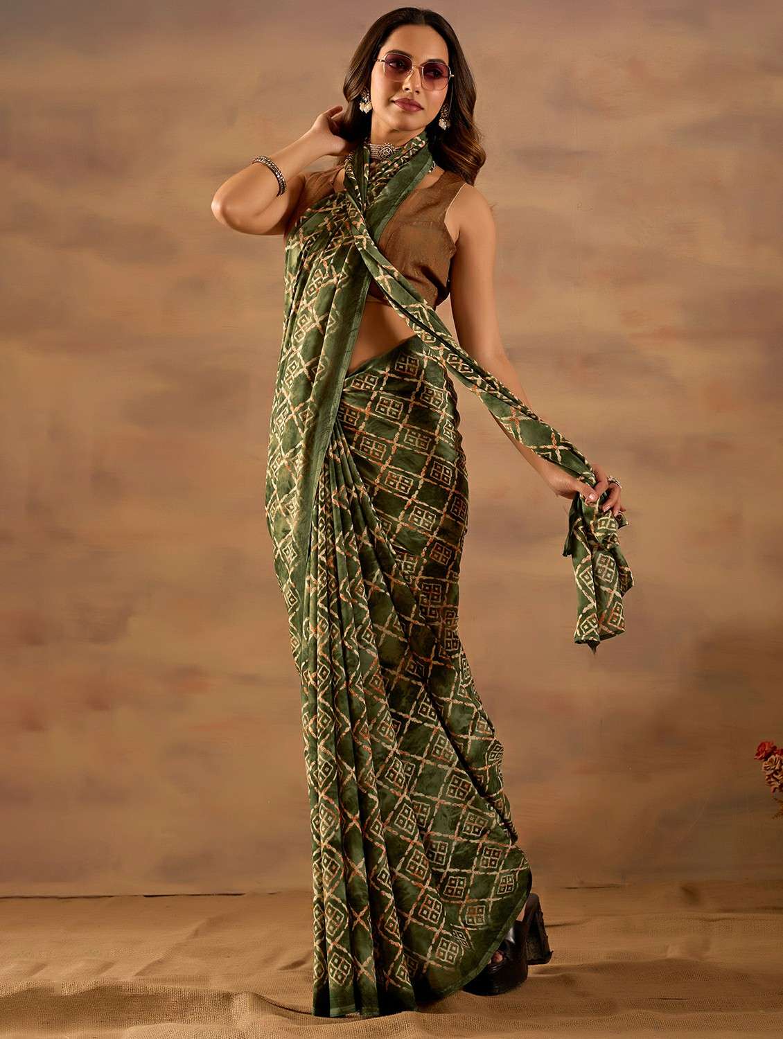 women printed ready to wear saree with blouse - 22243999 -  Standard Image - 3