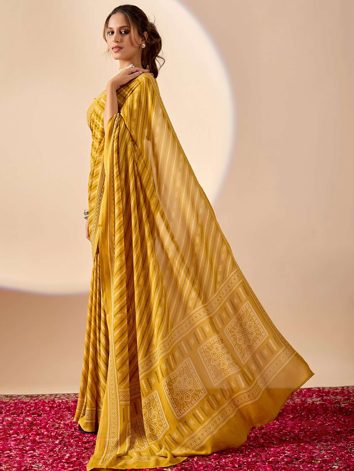 women printed ready to wear saree with blouse - 22244005 -  Standard Image - 3