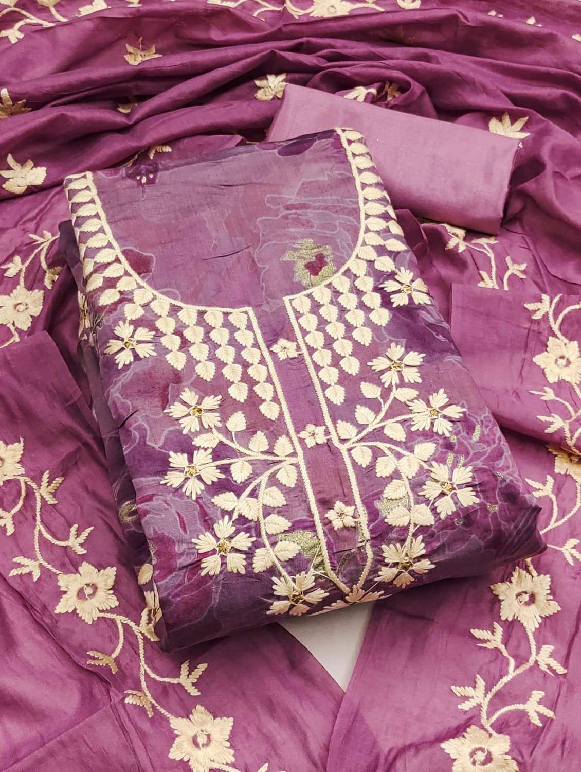 women floral embroidered unstitched suit set - 22244103 -  Standard Image - 3