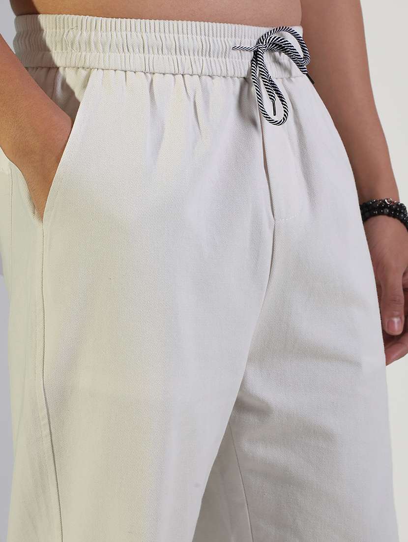 men solid mid rise straight fit chinos  - 22244255 -  Standard Image - 5