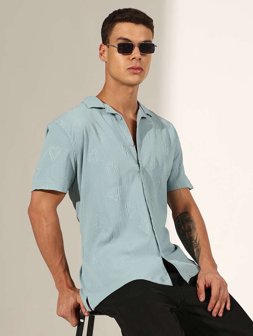 men self design short sleeve loose fit casual shirt