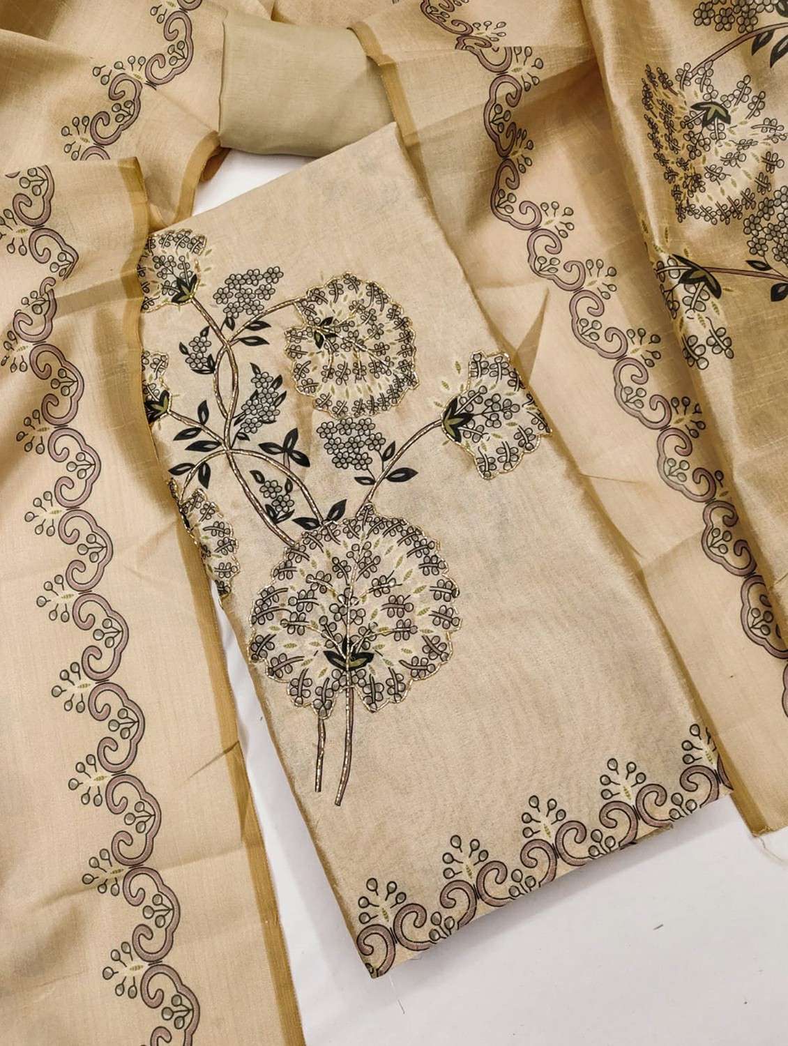 women printed embellished unstitched suit set - 22244401 -  Standard Image - 3