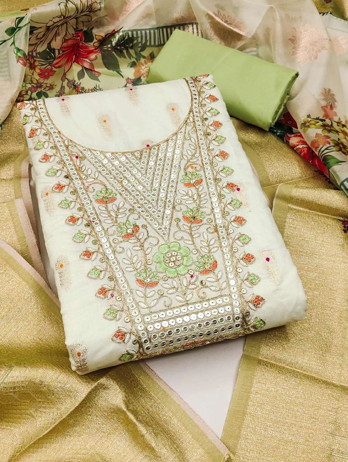 women self design embroidered unstitched suit set - 22244521 -  Standard Image - 3