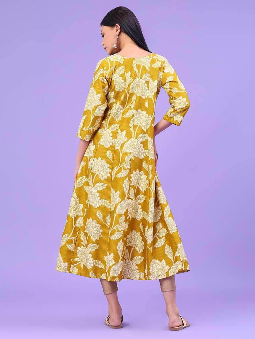 women printed three quarter sleeve kurta - 22246345 -  Standard Image - 3