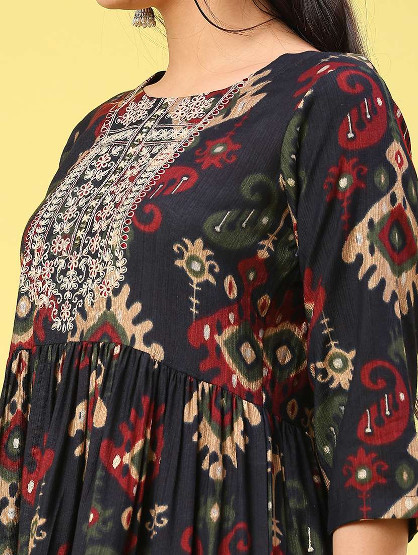 women printed three quarter sleeve kurta - 22246346 -  Standard Image - 5