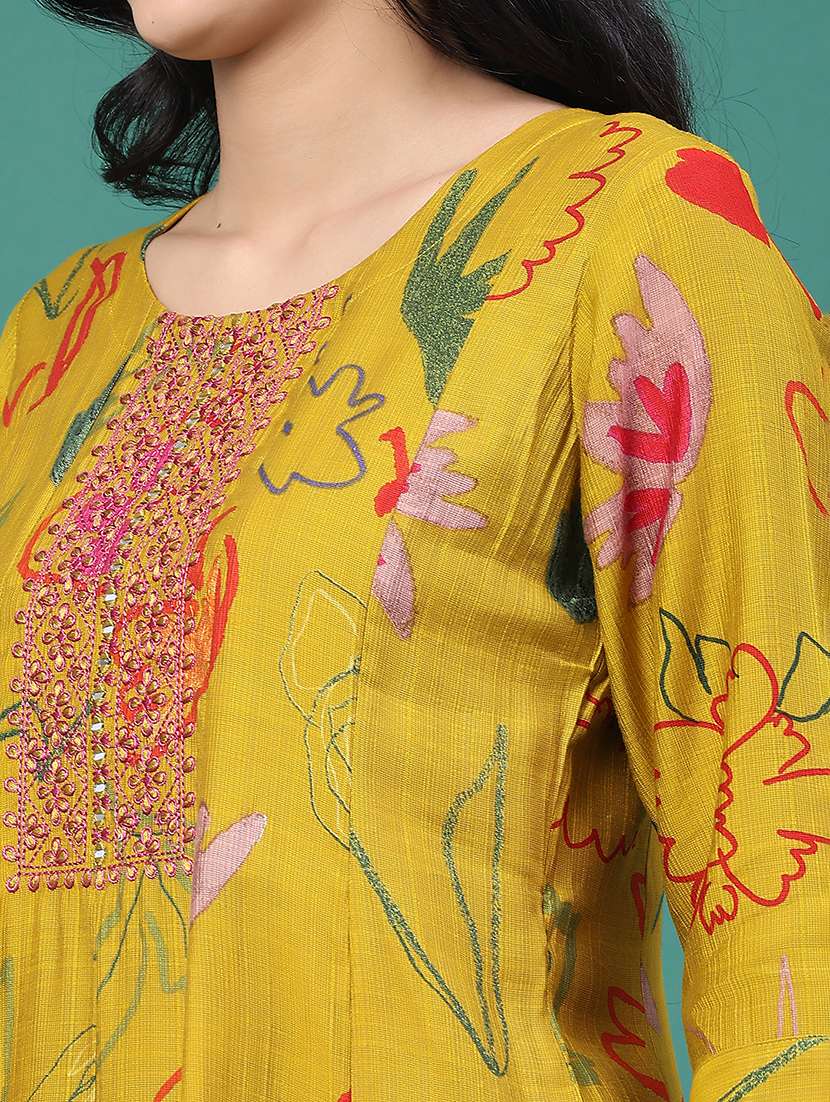 women floral three quarter sleeve kurta leggings set - 22246360 -  Standard Image - 5