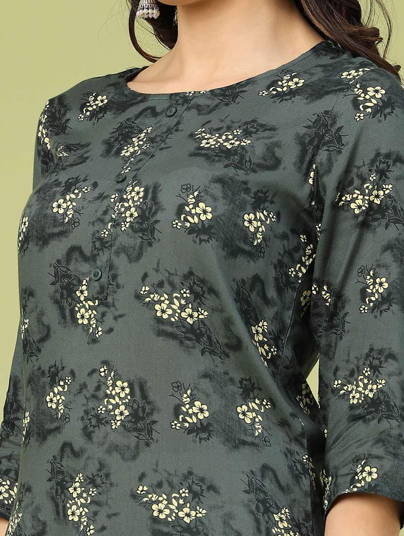 women floral printed three quarter sleeve straight kurta - 22246578 -  Standard Image - 5