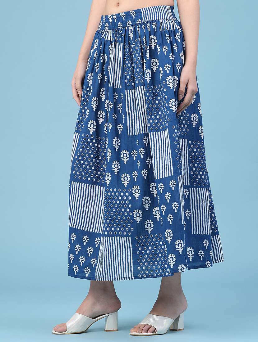 women printed mid rise flared maxi skirt - 22246605 -  Standard Image - 3