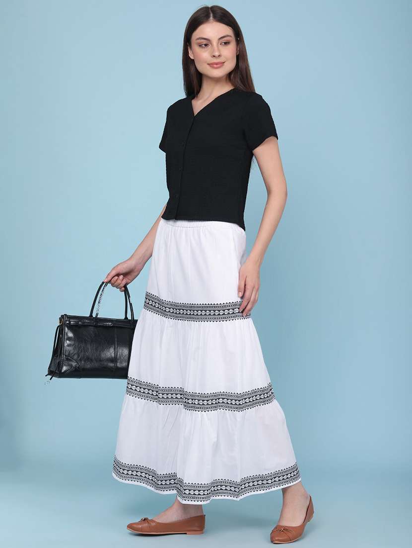 women printed mid rise flared skirt - 22246606 -  Standard Image - 5