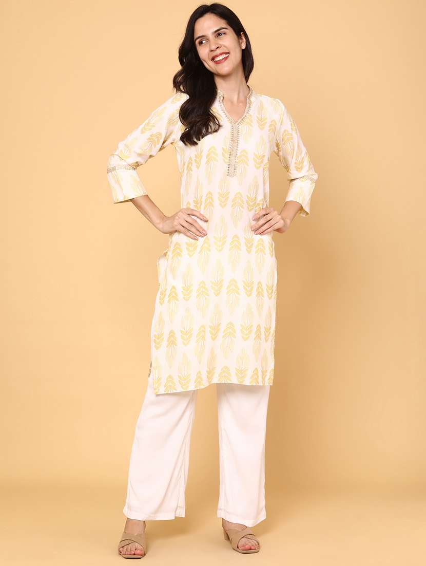 women printed three quarter sleeve straight kurta