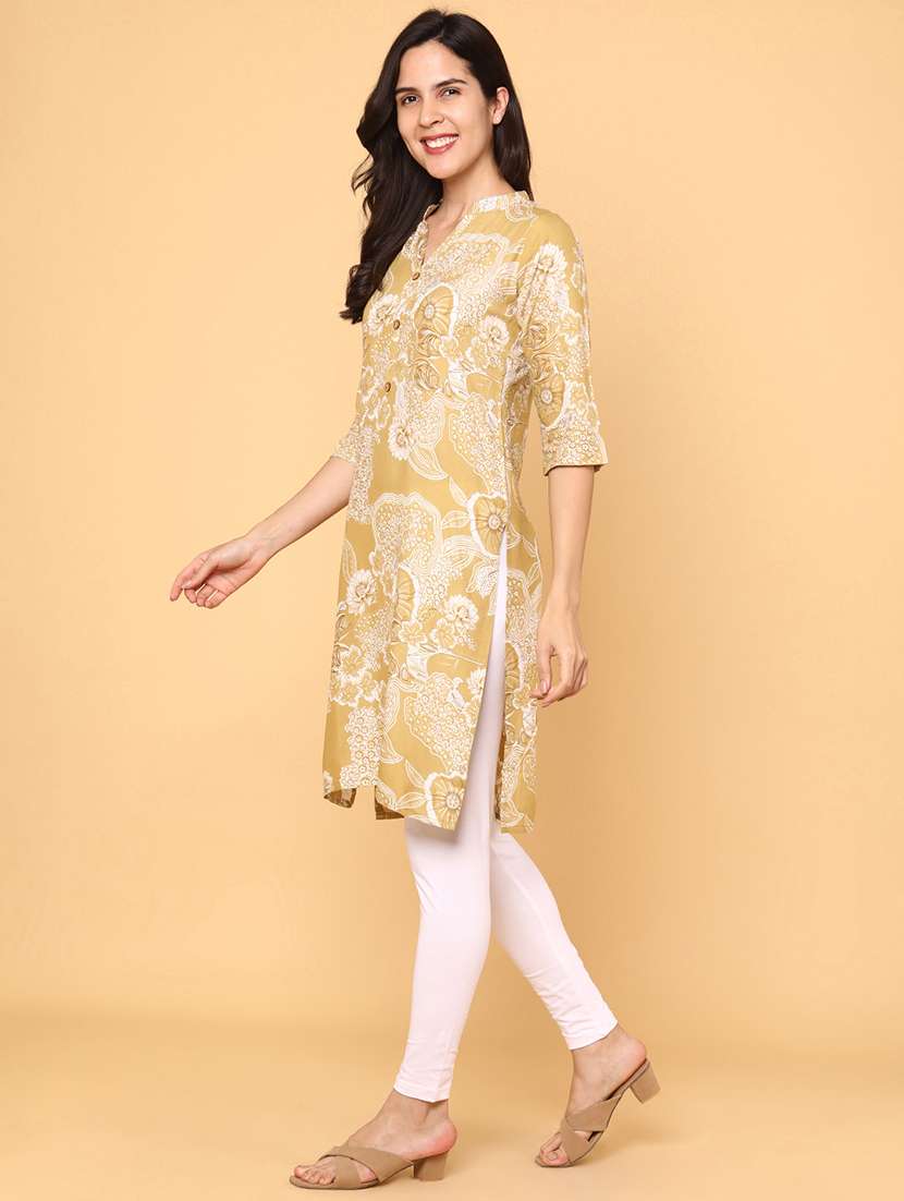 women floral printed three quarter sleeve straight kurta