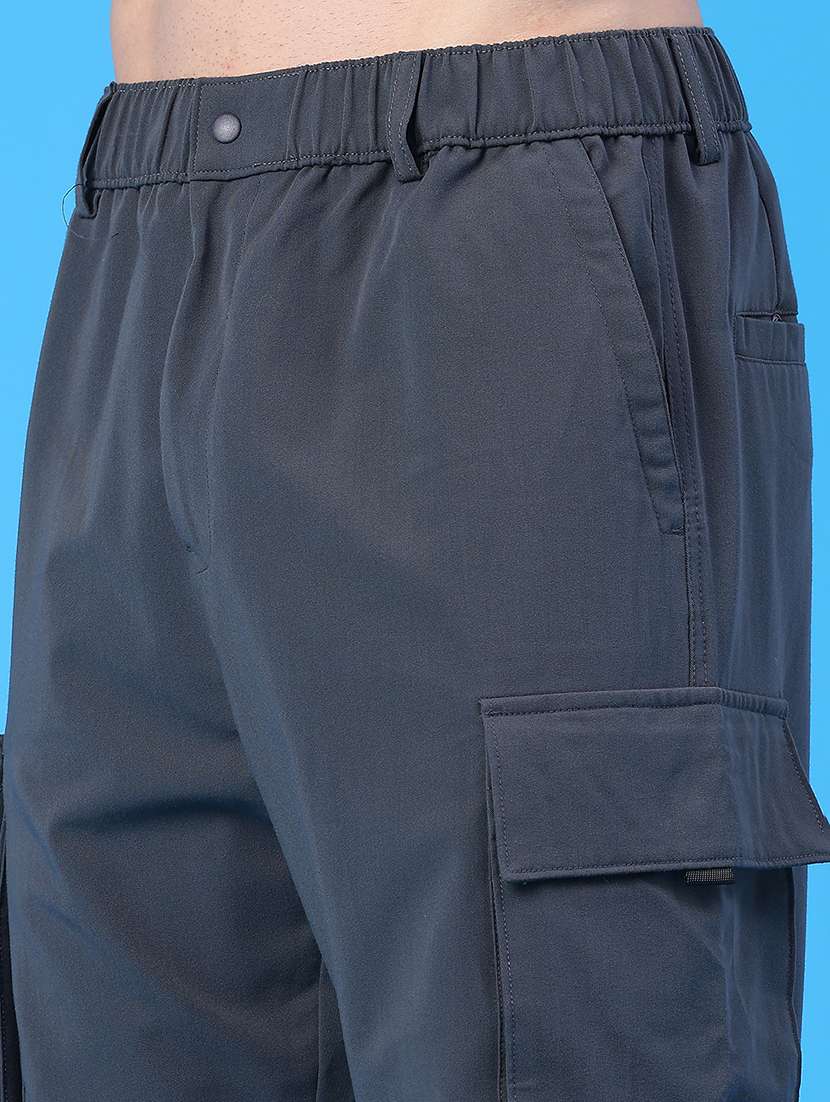 men solid mid rise regular fit cargo - 22246778 -  Standard Image - 5