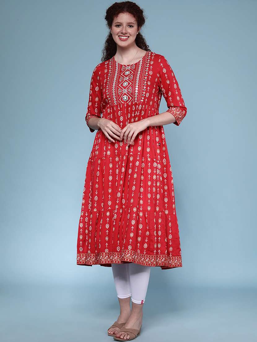 women printed three quarter sleeve tiered kurta