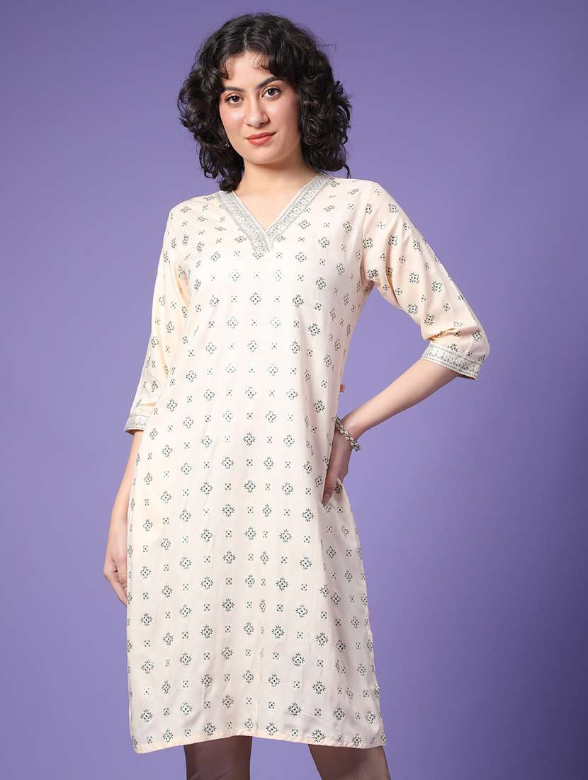 women printed three quarter sleeve kurta