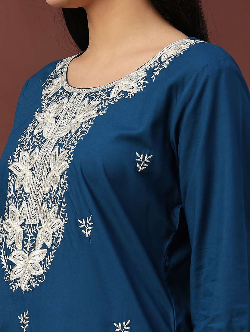 women solid with work three quarter sleeve straight kurta - 22249508 -  Standard Image - 5