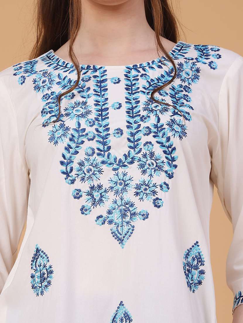 women solid with work three quarter sleeve straight kurta - 22249509 -  Standard Image - 5