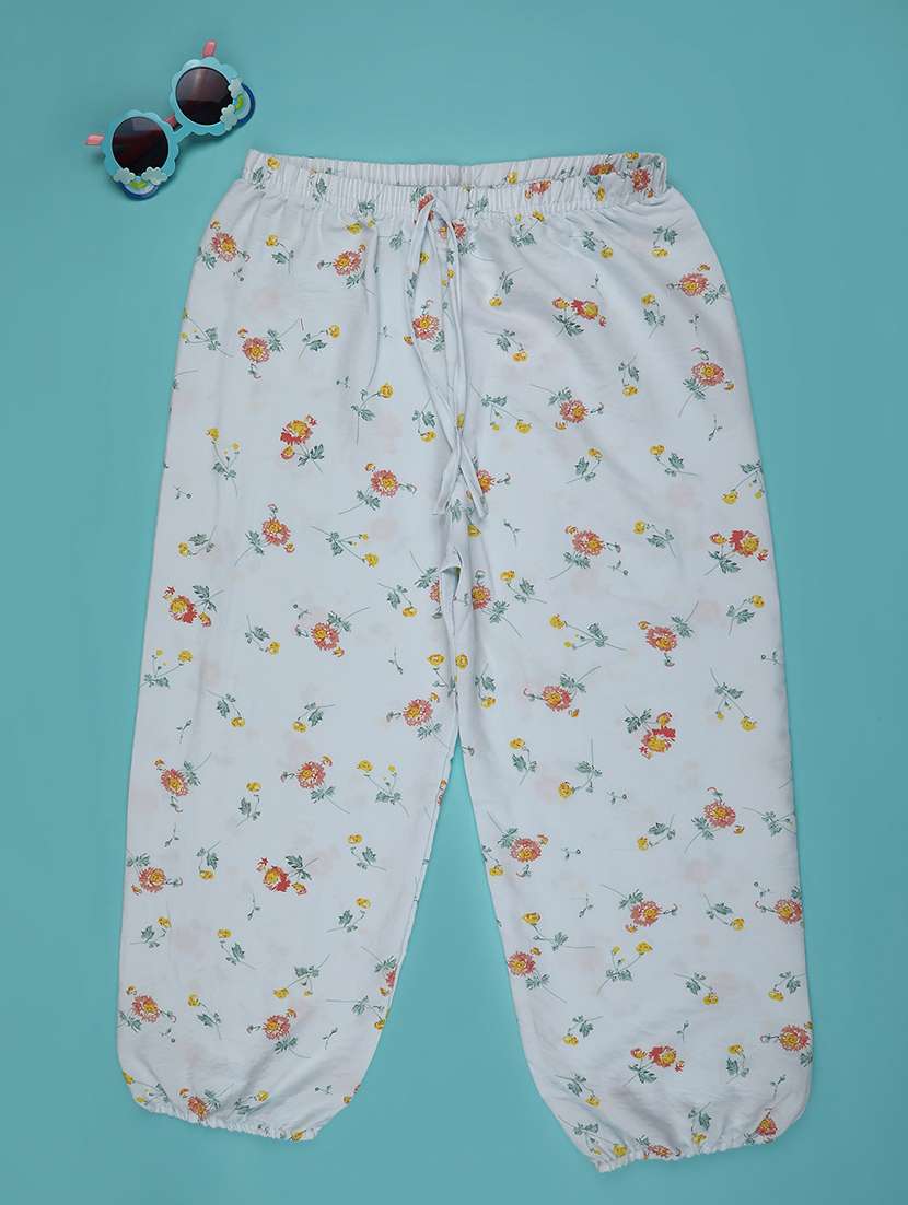 girls floral print mid rise three fourth