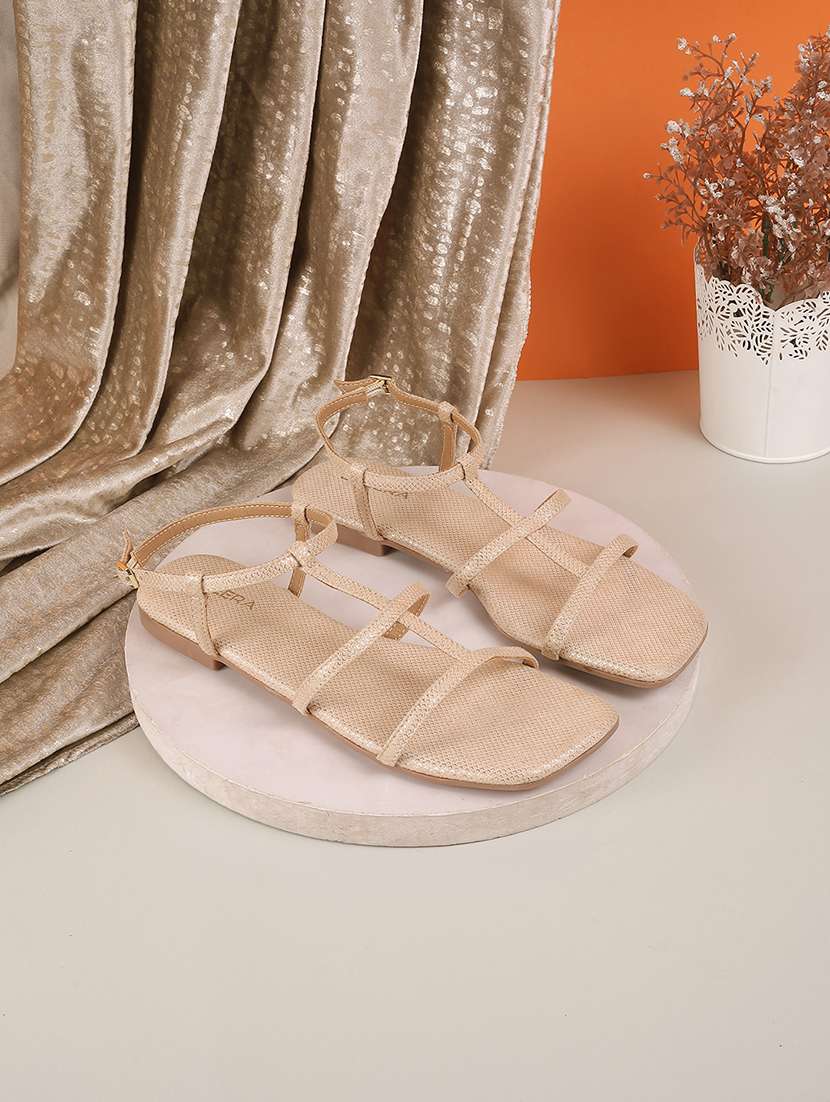 women solid back strap flat sandal