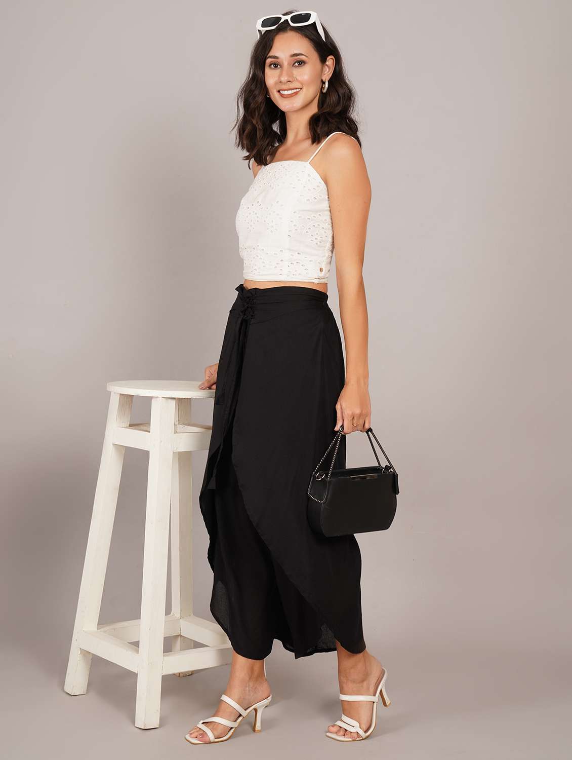 women solid high rise flared  palazzo - 22251905 -  Standard Image - 3