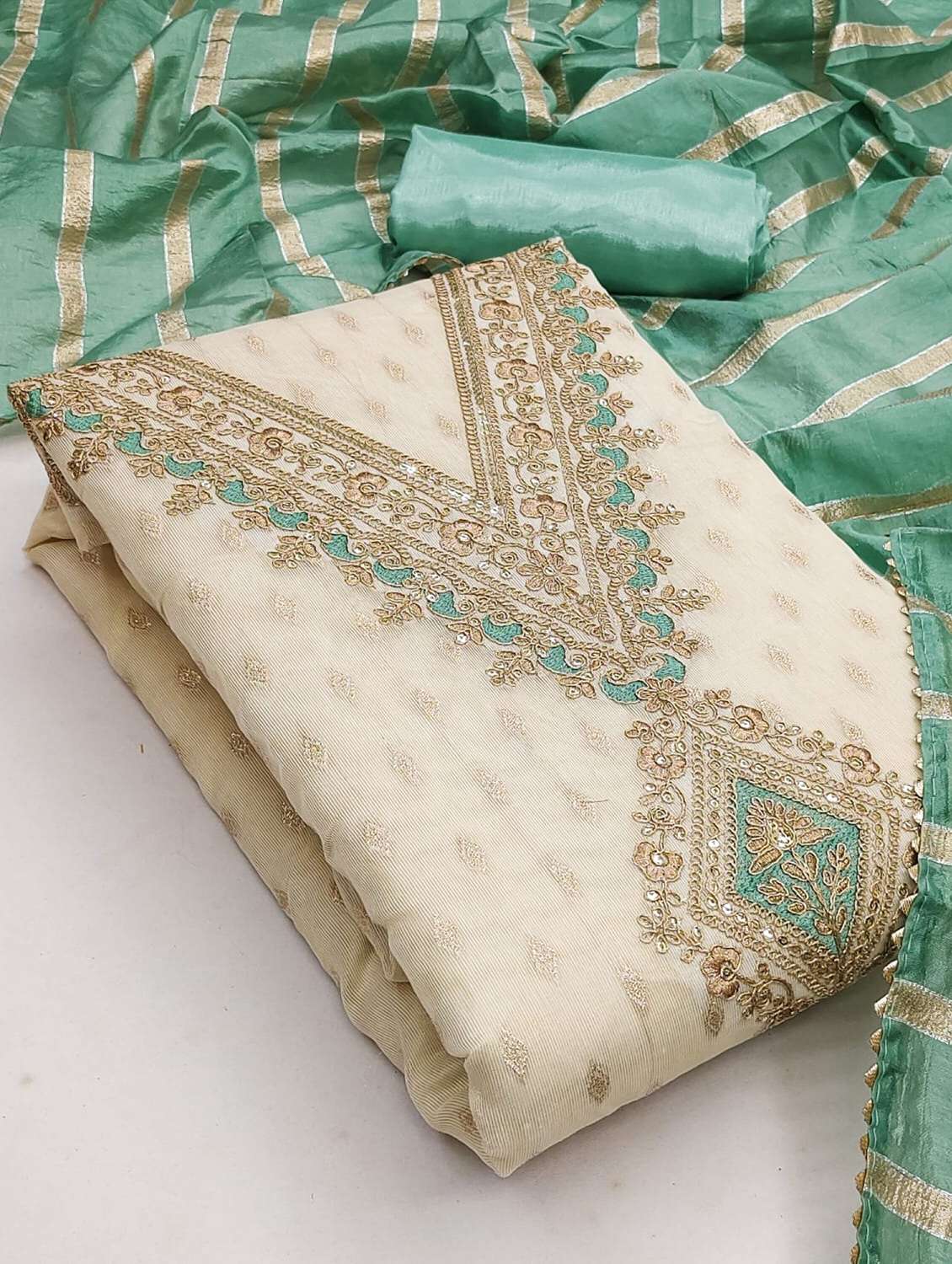 women self design embroidered unstitched suit set - 22253110 -  Standard Image - 3