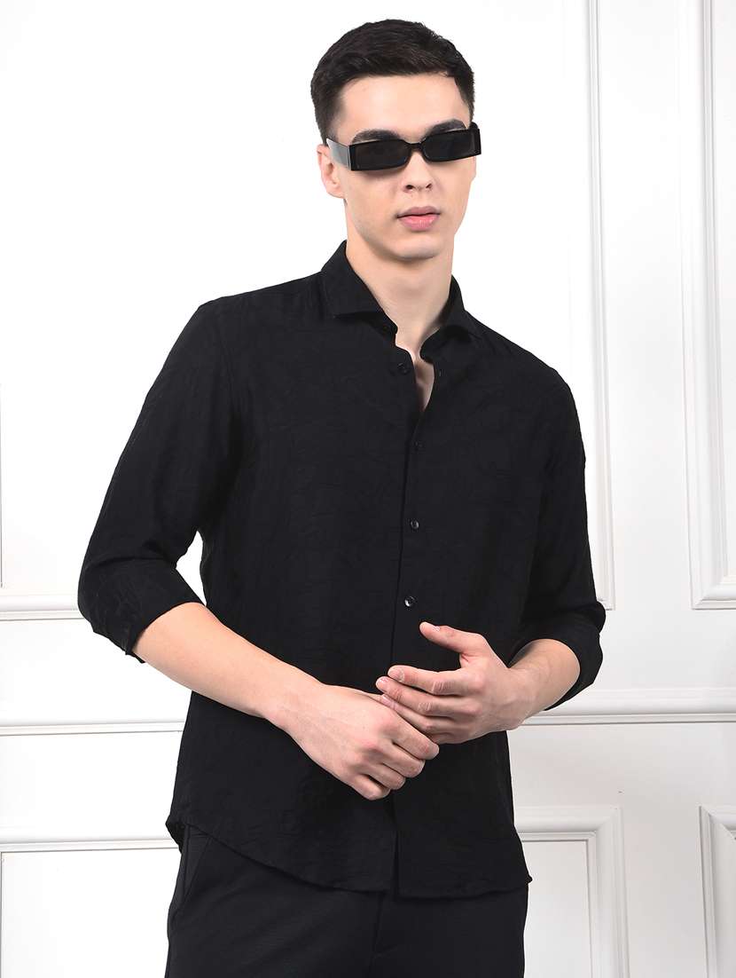 men collared long sleeve casual shirt