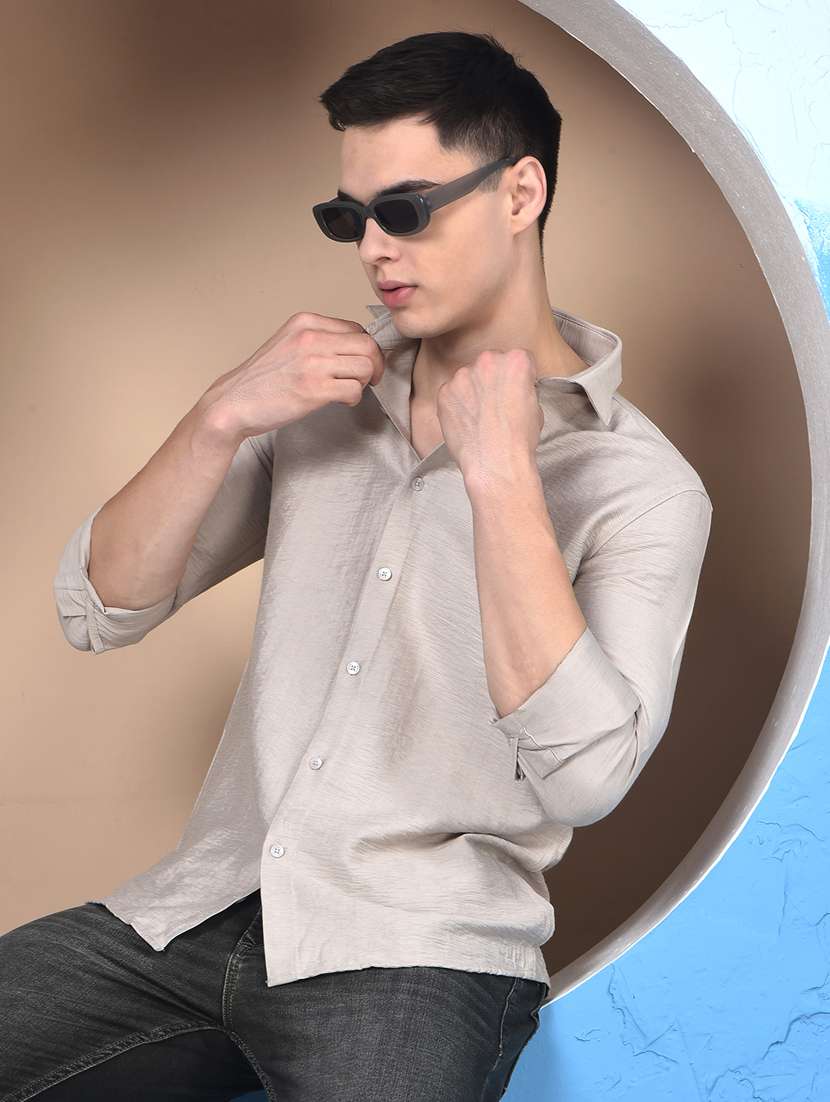 men collared long sleeve casual shirt