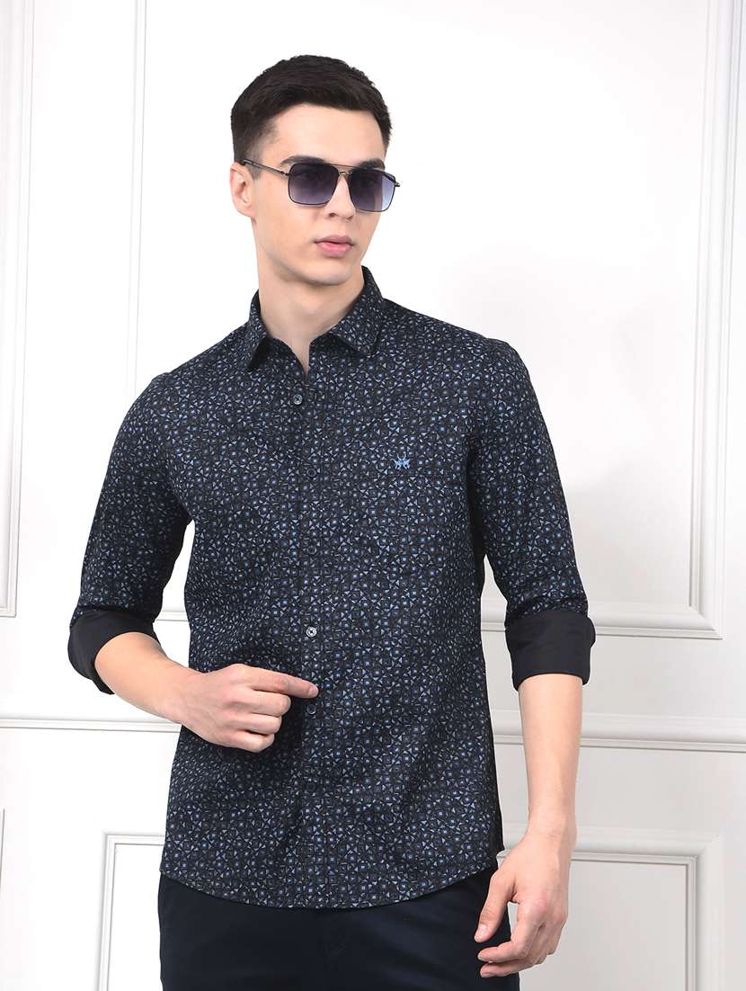 men collared long sleeve casual shirt