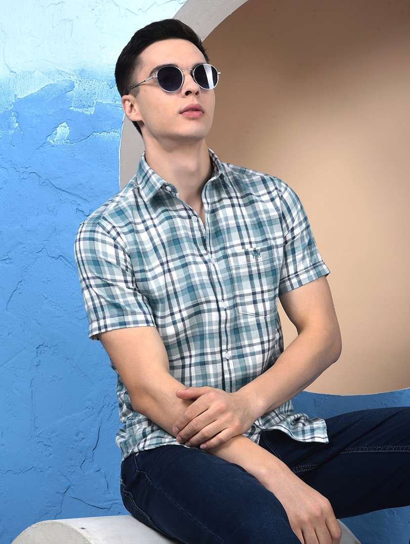 men collared short sleeve casual shirt