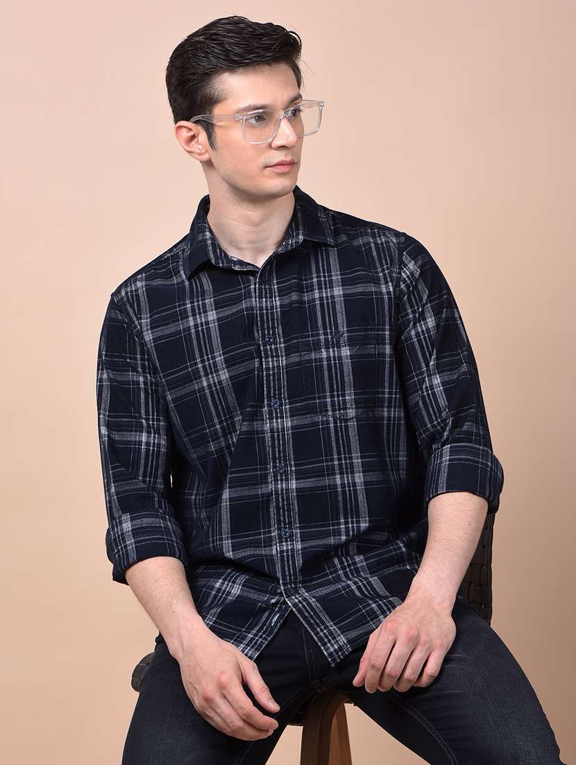 men collared long sleeve casual shirt