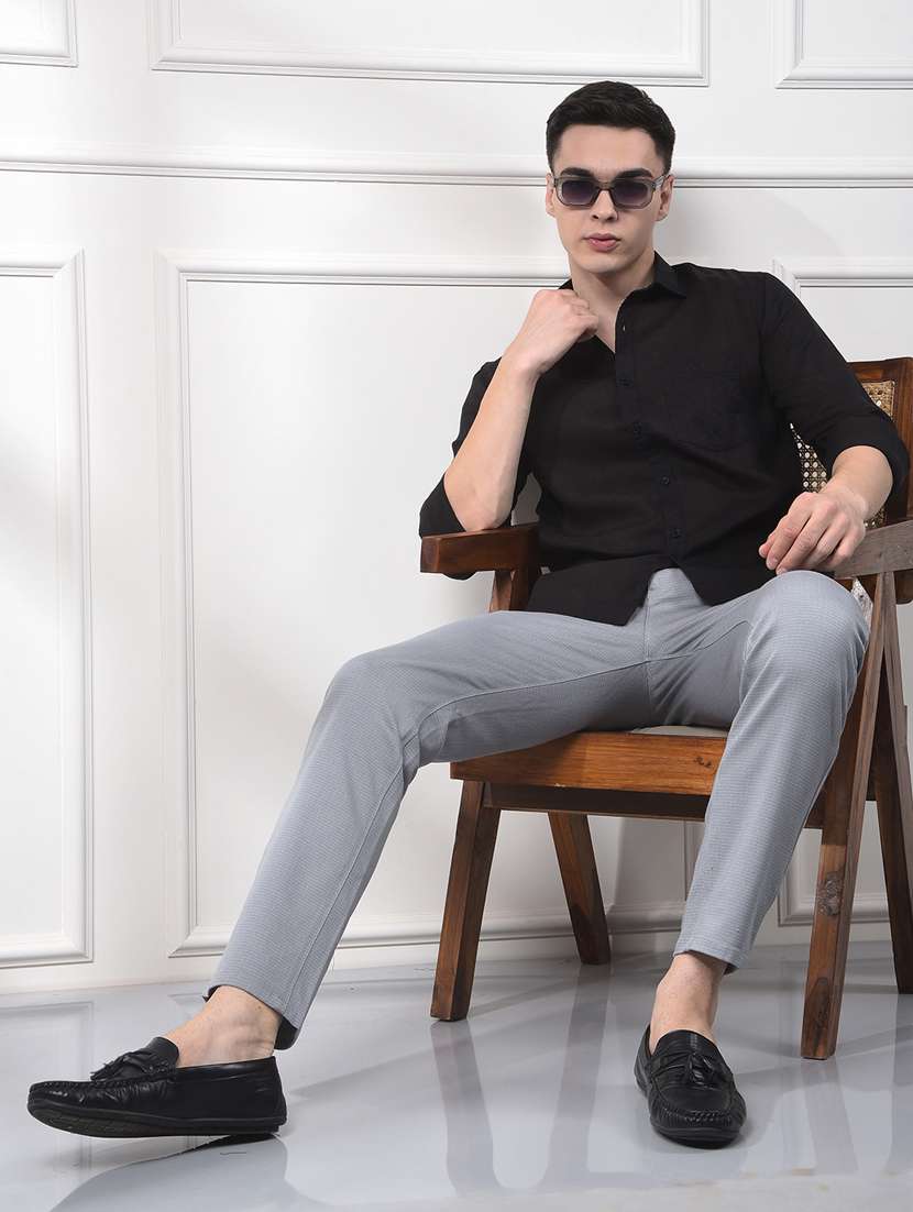 men solid mid rise slim fit chinos  - 22253267 -  Standard Image - 5
