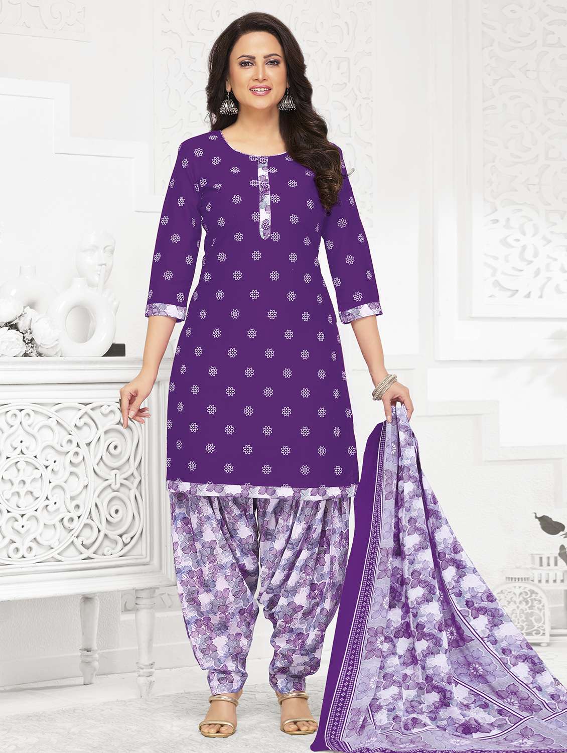 women printed three quarter sleeve kurta patiala with dupatta set